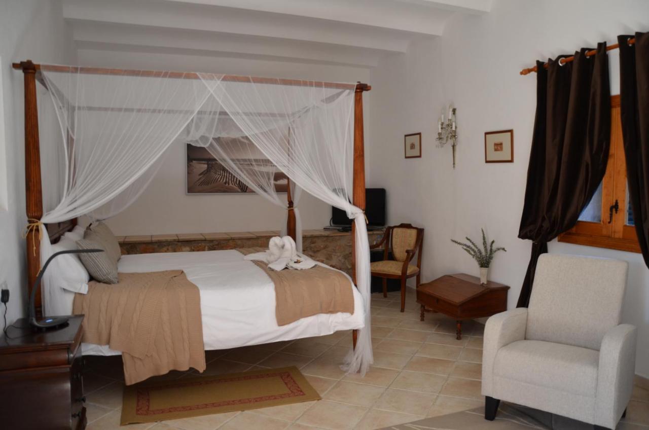Agroturismo Petit Hotel Son Perdiu - Adults Only Sa Ràpita Екстериор снимка